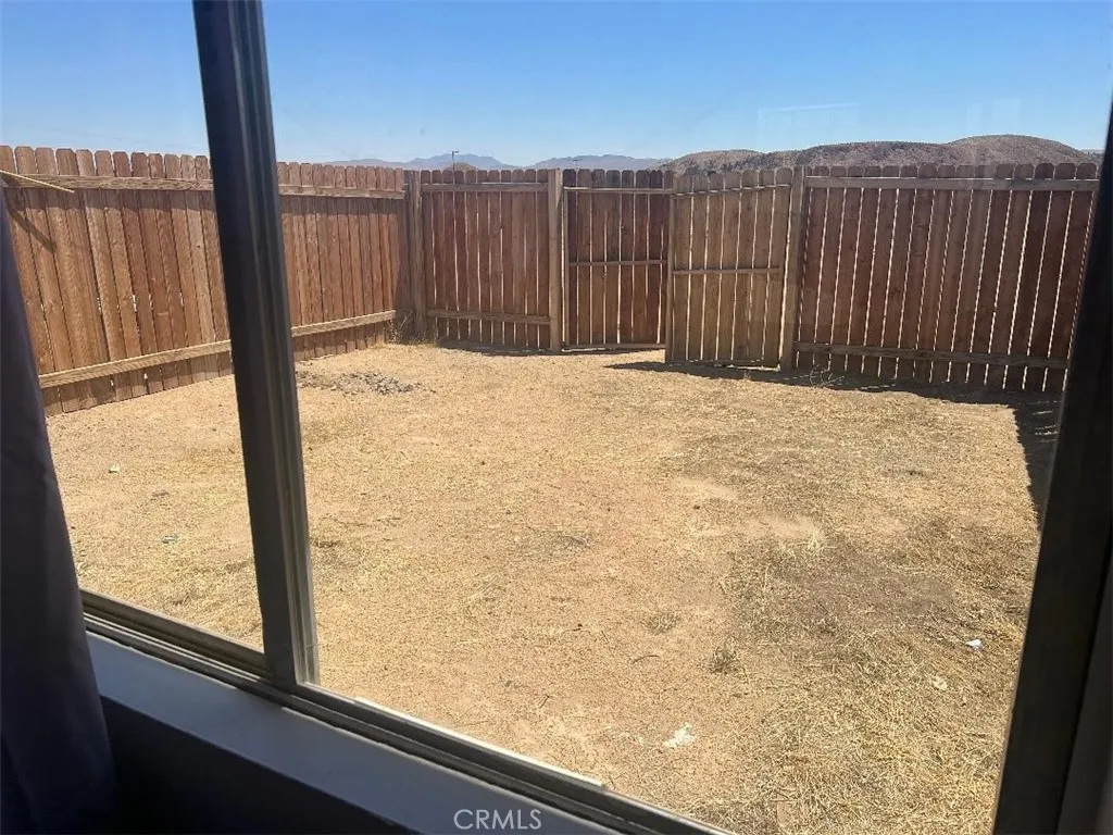 Private tenant yards