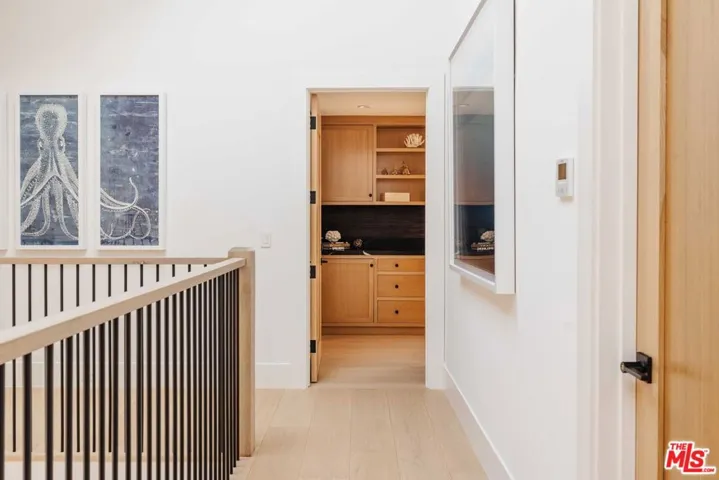 Entry to Primary Suite