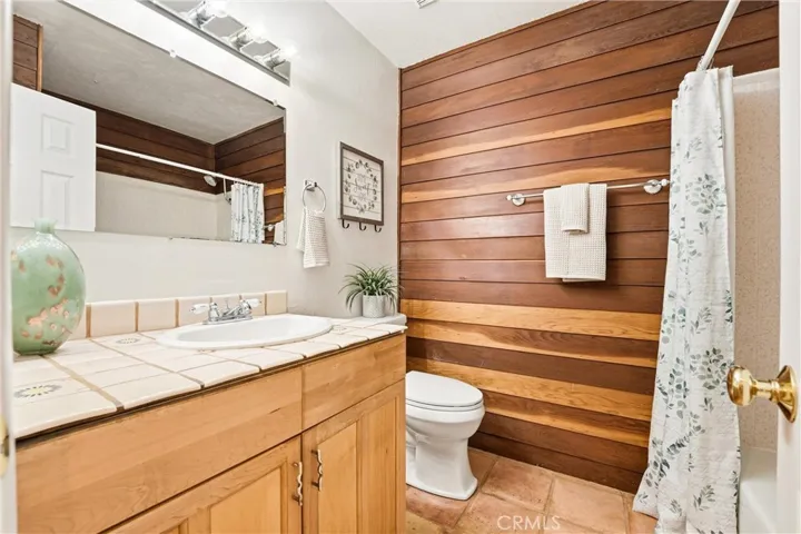Secondary bathroom