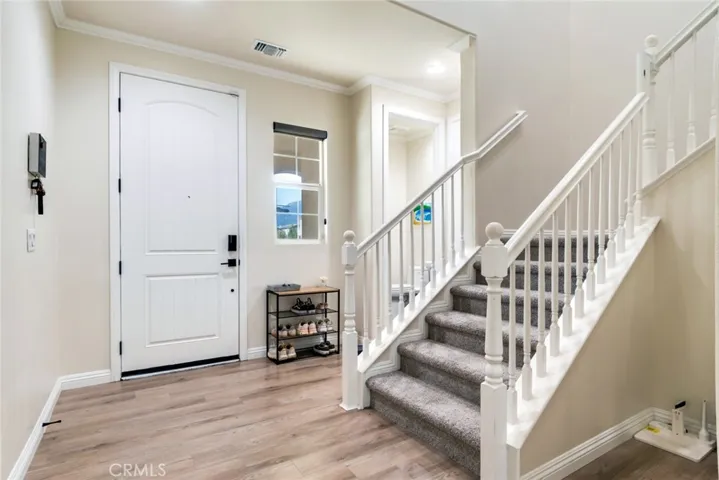 Main Entrance Staircase Going to 2nd Floor