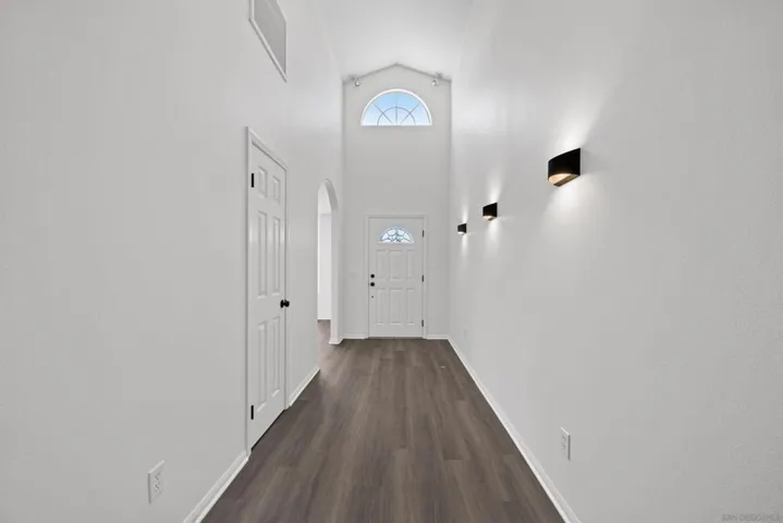 1721 Plumeria Dr., El Cajon, California 92021
