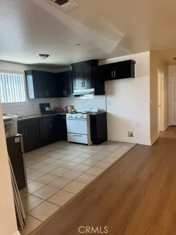 336 338 E 79th, Los Angeles, California 90003