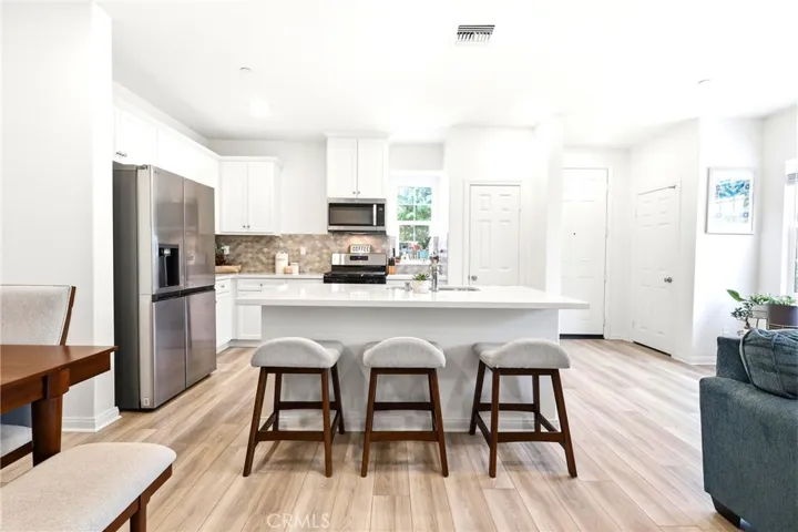 4005 E Carmel Privado Avenue, Ontario, California 91761