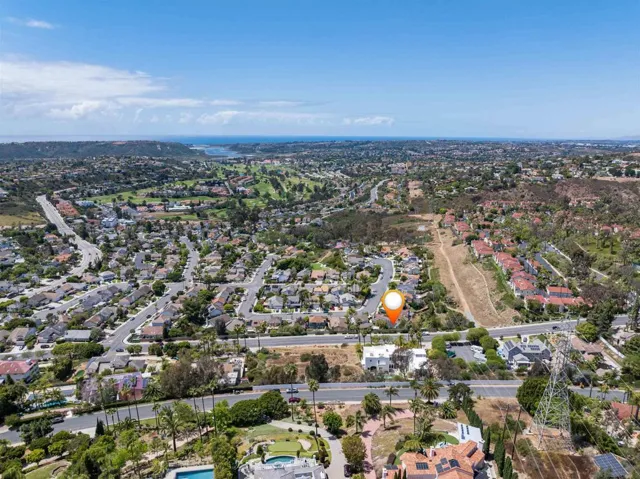 7402 Cadencia St, Carlsbad, California 92009