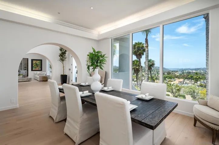 7402 Cadencia St, Carlsbad, California 92009