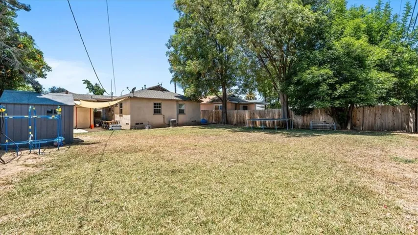 4111 Saint Paul Place, Riverside, California 92504
