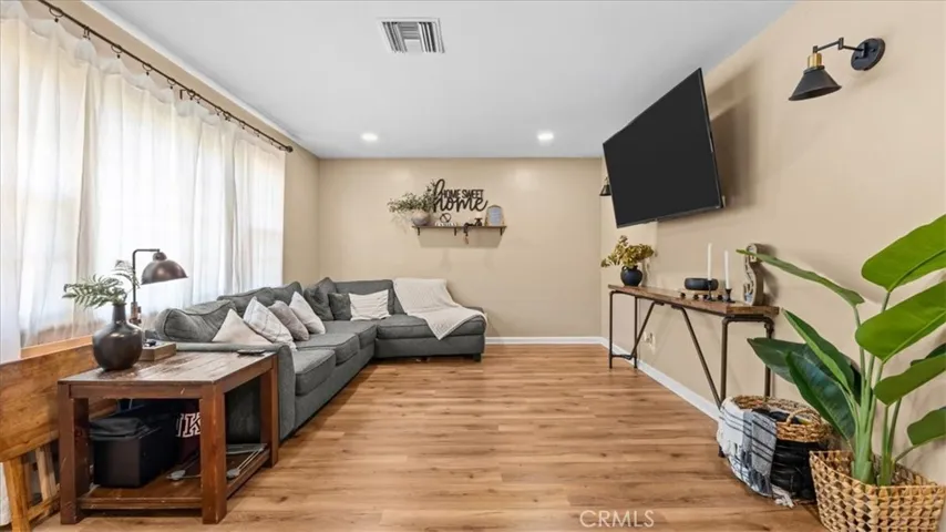 4111 Saint Paul Place, Riverside, California 92504
