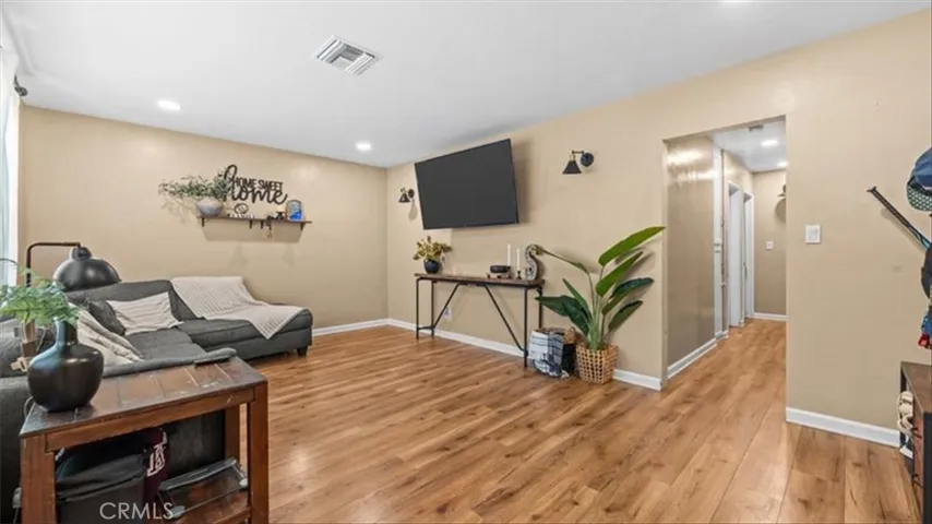 4111 Saint Paul Place, Riverside, California 92504