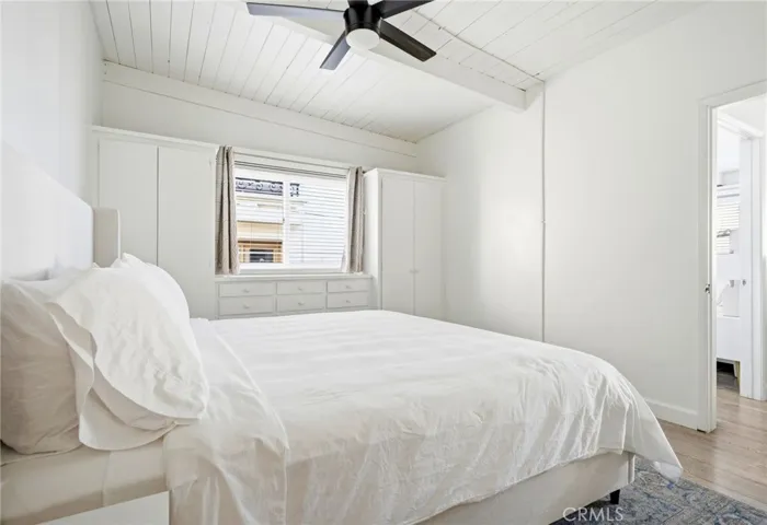 121 Rosecrans Avenue C, Manhattan Beach, California 90266