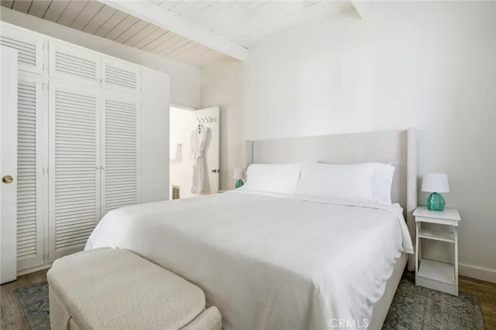 121 Rosecrans Avenue C, Manhattan Beach, California 90266