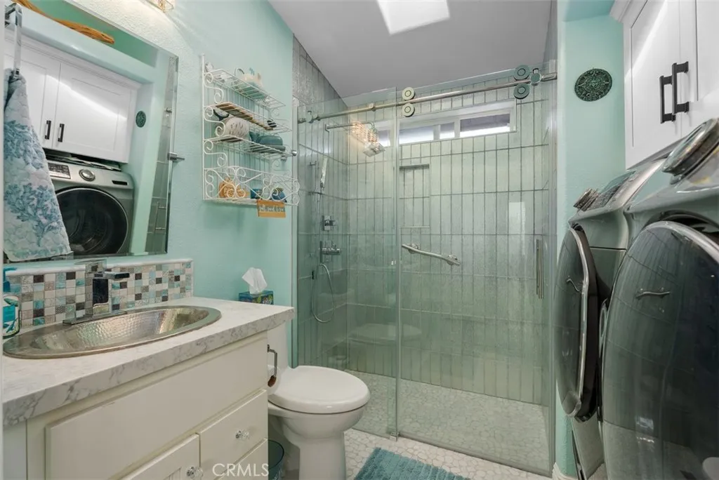 Quest Bathroom & Laundry!