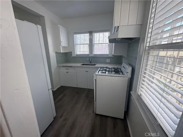 5160 1/2 Franklin Avenue, Los Angeles, California 90027