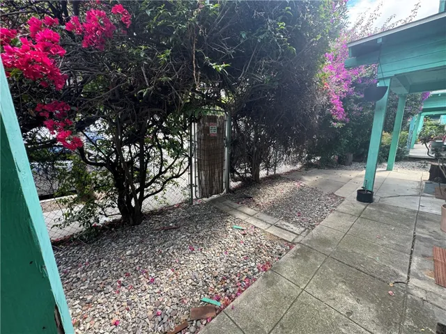 5160 1/2 Franklin Avenue, Los Angeles, California 90027