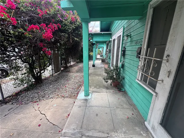 5160 1/2 Franklin Avenue, Los Angeles, California 90027