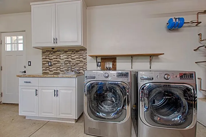 425 Echo Valley Road, Salinas, California 93907