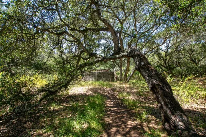 425 Echo Valley Road, Salinas, California 93907