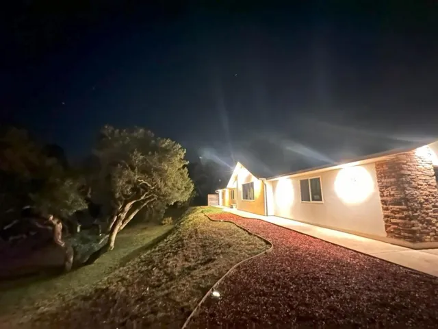 425 Echo Valley Road, Salinas, California 93907
