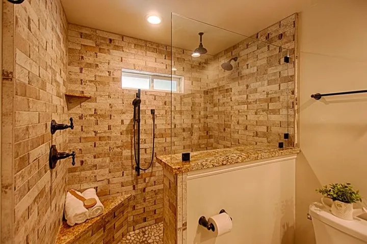 425 Echo Valley Road, Salinas, California 93907