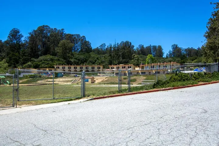 425 Echo Valley Road, Salinas, California 93907