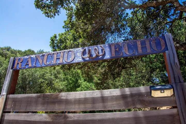 425 Echo Valley Road, Salinas, California 93907