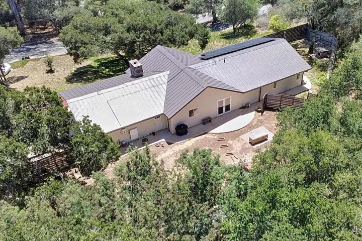 425 Echo Valley Road, Salinas, California 93907