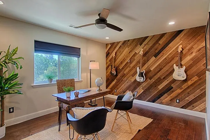 425 Echo Valley Road, Salinas, California 93907