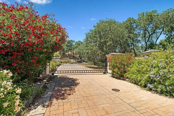 18600 Castle Ridge Drive, Morgan Hill, California 95037