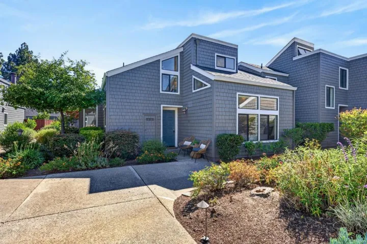 2080 Marich Way 15, Mountain View, California 94040