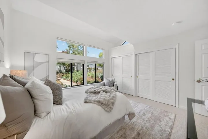 2080 Marich Way 15, Mountain View, California 94040