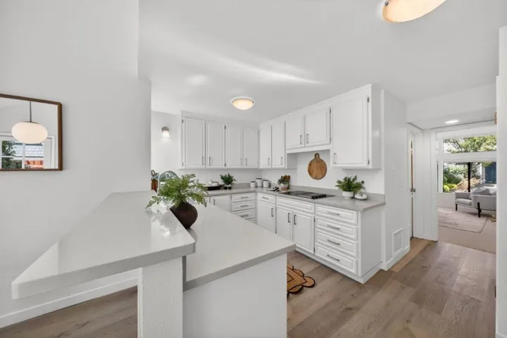 2080 Marich Way 15, Mountain View, California 94040