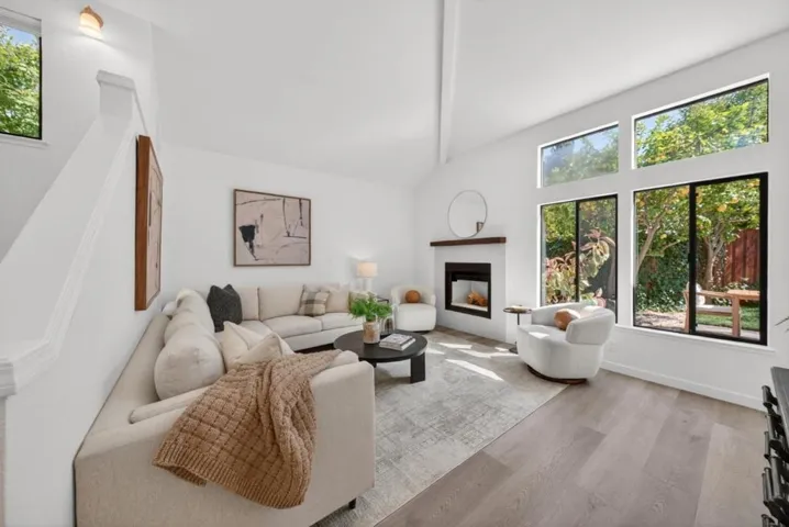 2080 Marich Way 15, Mountain View, California 94040
