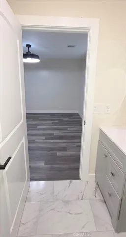 Main bedroom bath