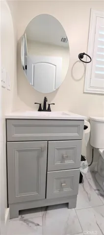 Main bedroom bath