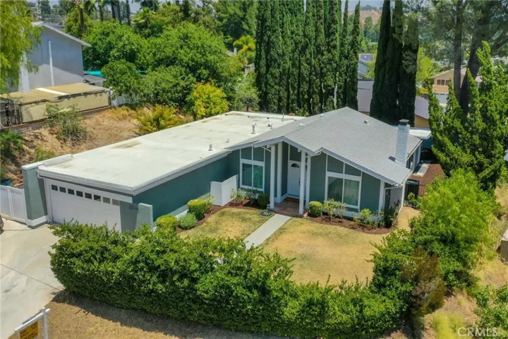 23041 La Granja, Valencia, California 91354