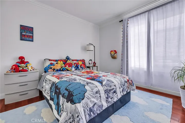 23041 La Granja, Valencia, California 91354