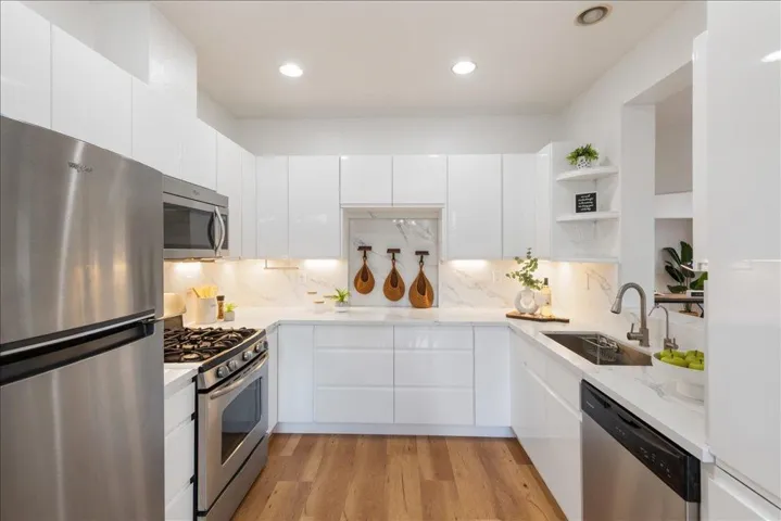288 Diamond Way, Milpitas, California 95035