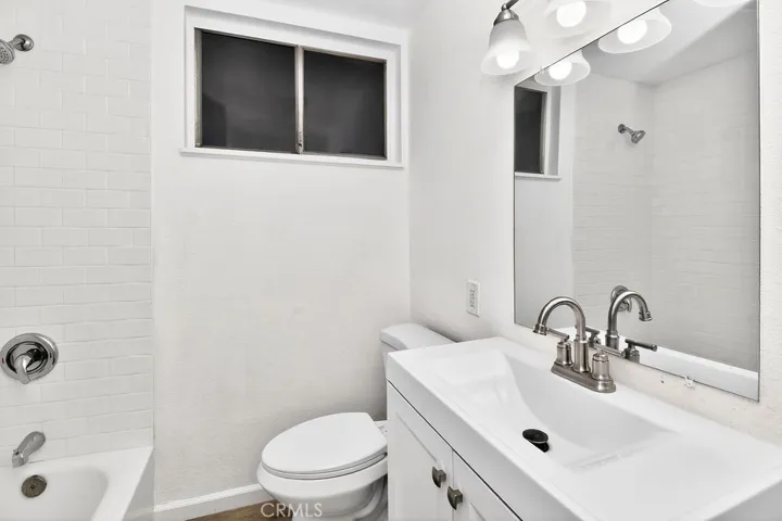 21015 Rio Vista, Needles, California 92363