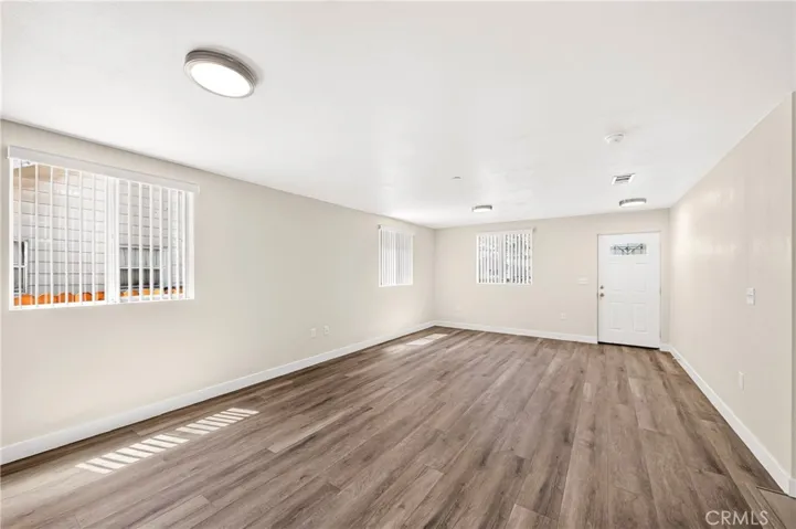 924 W 75th Street, Los Angeles, California 90044