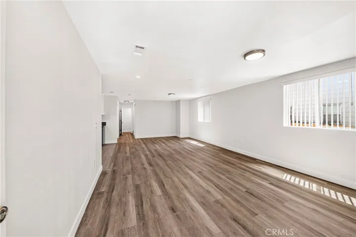 924 W 75th Street, Los Angeles, California 90044