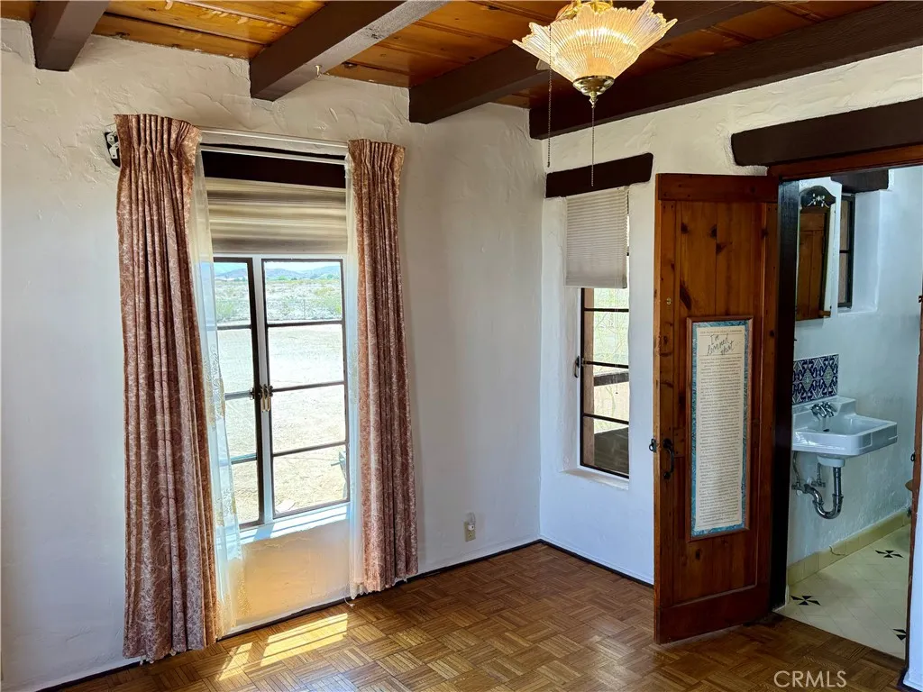 The second bedroom with Access to the bathroom The second bedroom with Access to the bathroom
