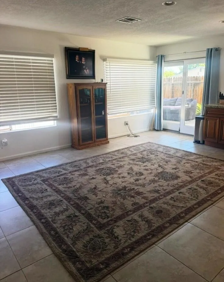 Dining Area 1
