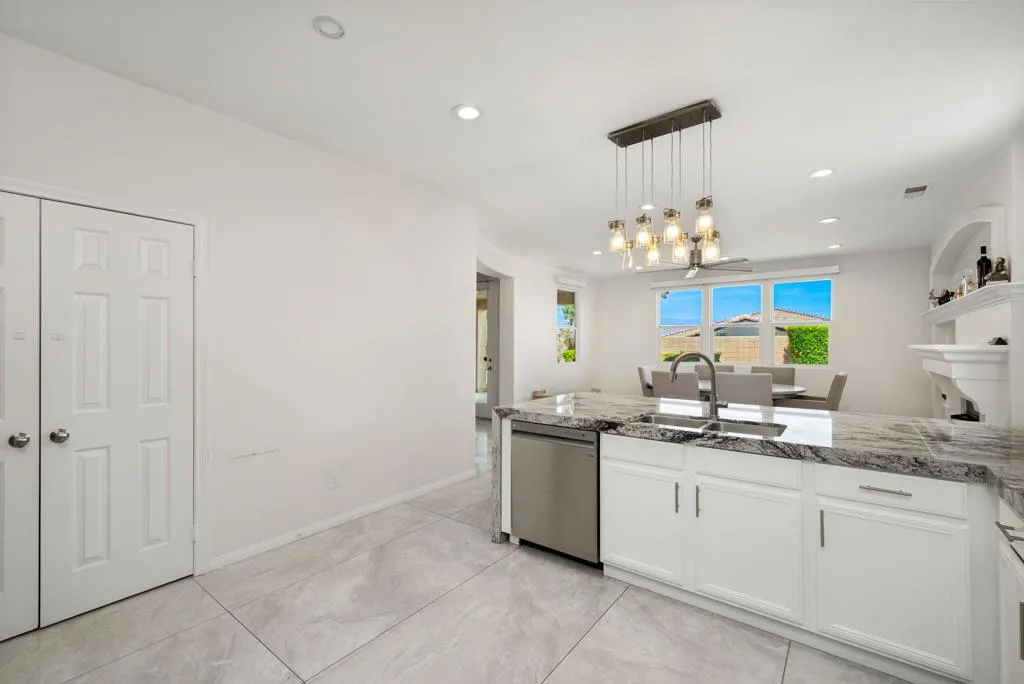 24-web-or-mls-BBGaslight_OPMG_0626_024