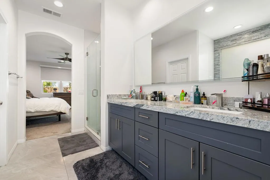 48-web-or-mls-BBGaslight_OPMG_0626_048