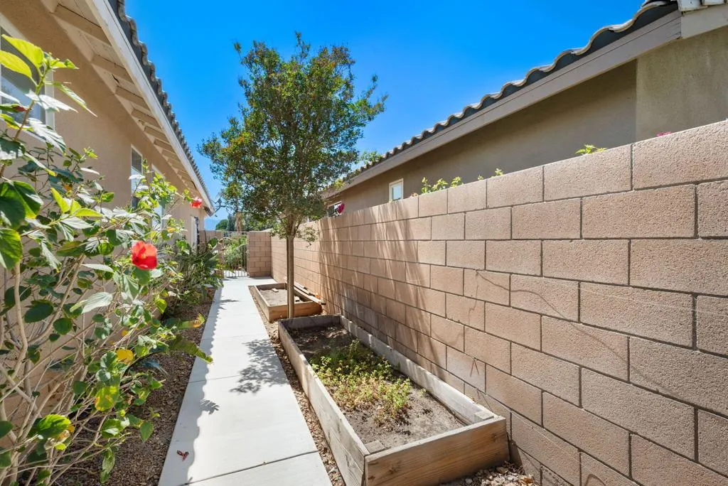 29-web-or-mls-BBGaslight_OPMG_0626_029