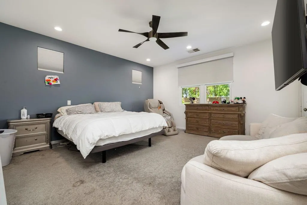 44-web-or-mls-BBGaslight_OPMG_0626_044