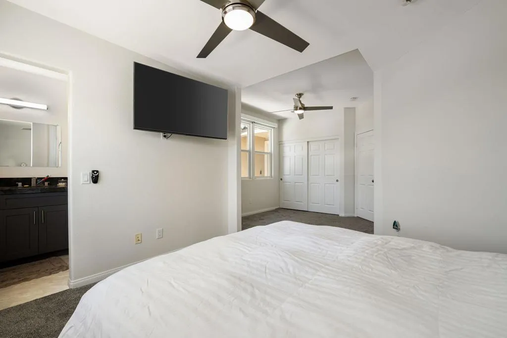 38-web-or-mls-BBGaslight_OPMG_0626_038