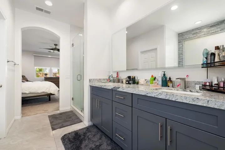 48-web-or-mls-BBGaslight_OPMG_0626_048