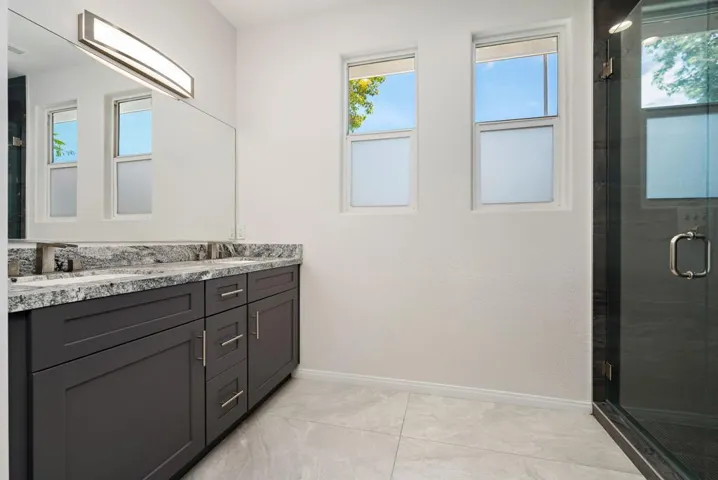 41-web-or-mls-BBGaslight_OPMG_0626_041