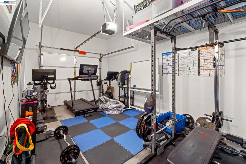 3 CAR GARAGE