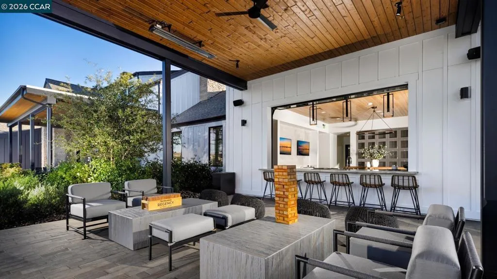 Community Indoor/Outdoor Bar